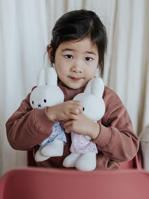 Miffy Delft Blue dress 23 cm - 9'' | White / Blue Bon Ton Toys Miffy Delft Blue dress 23 cm - 9'' | White / Blue Bon Ton Toys